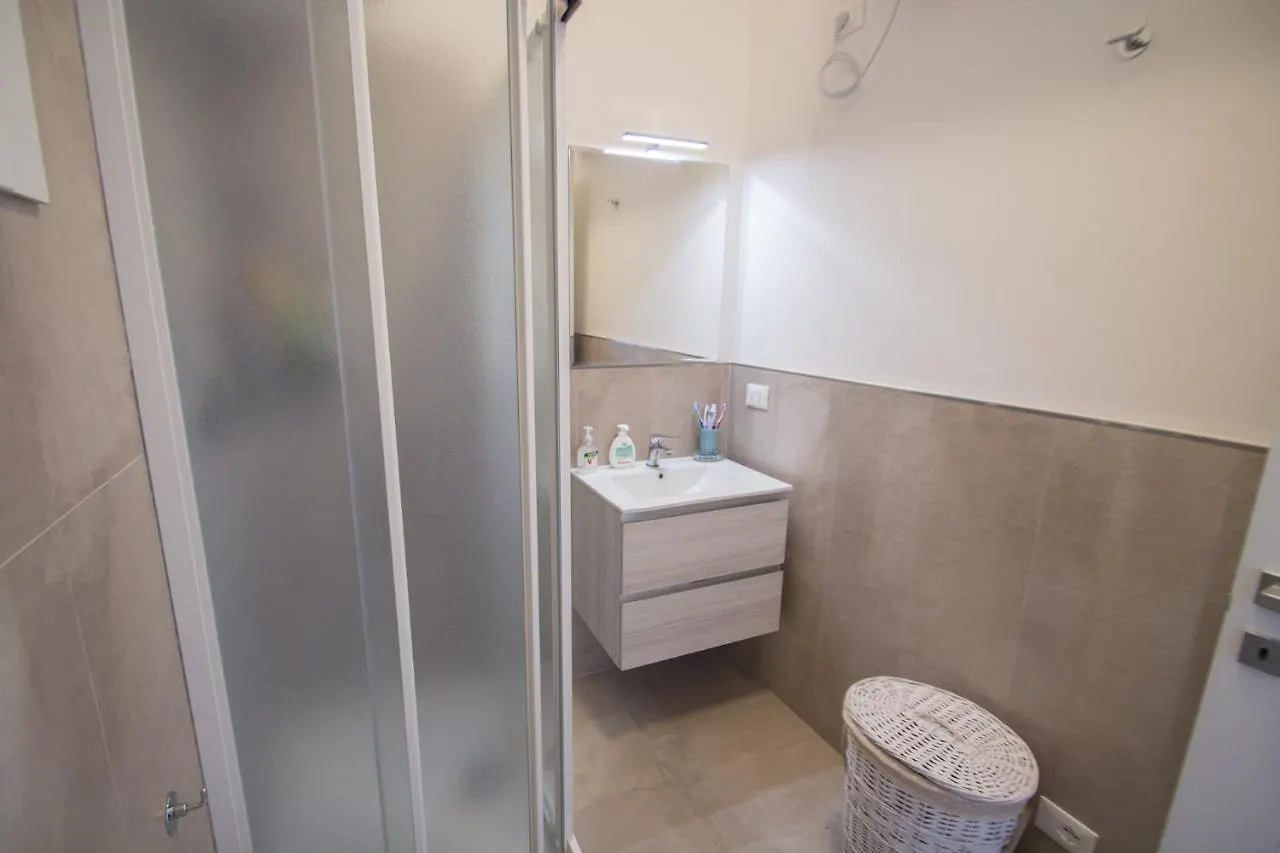 Bilocale Nuovo Con Vista Mare E Posto Auto Apartamento Varazze 0*,