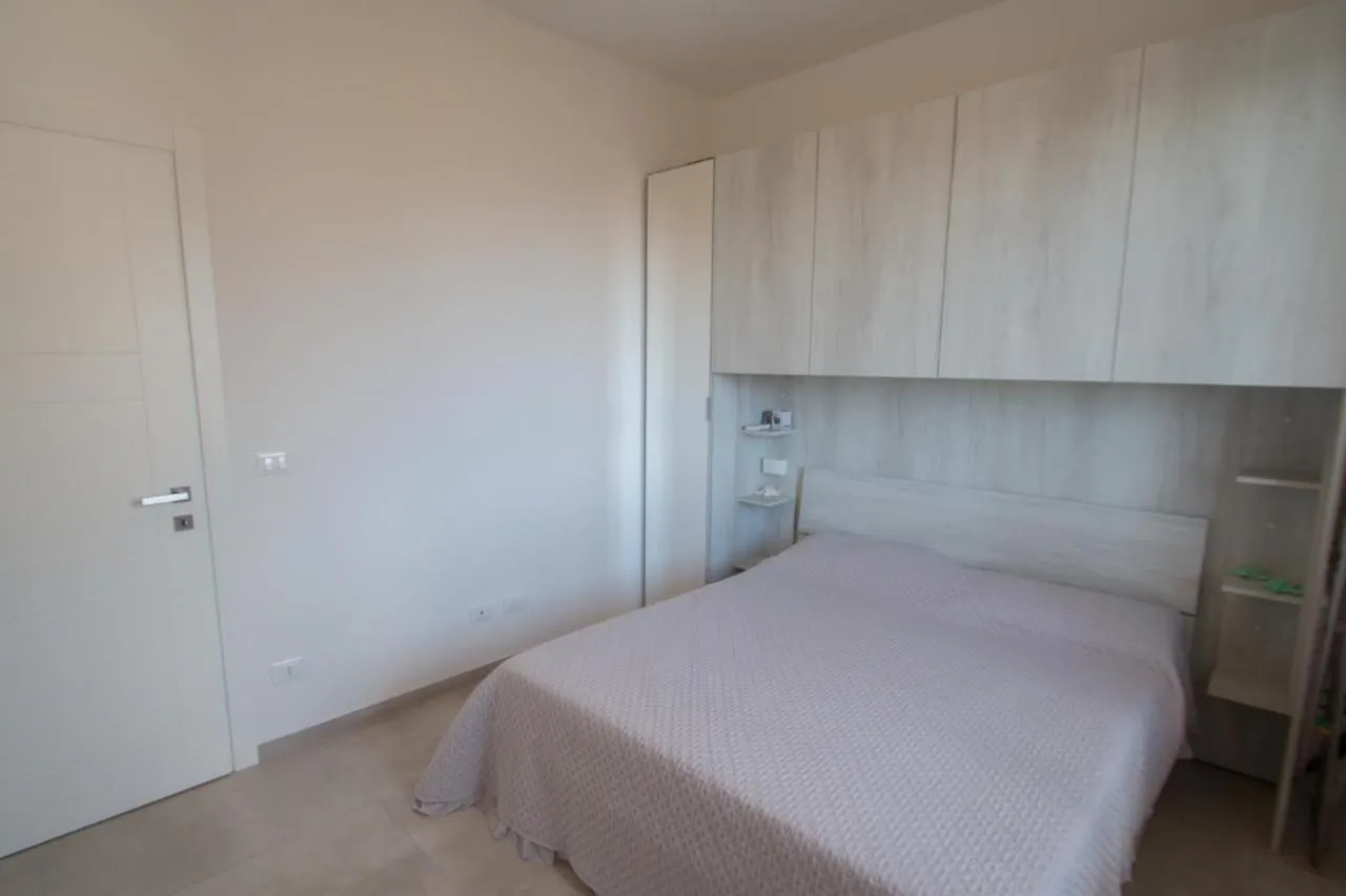 Bilocale Nuovo Con Vista Mare E Posto Auto Apartamento Varazze